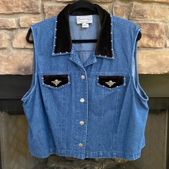 Stonebridge denim and black velvet vest. detail. Silver angels and studs. 18W
